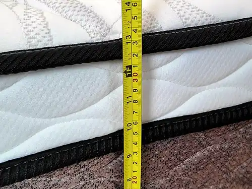 Spring Bed Elite Serenity Supreme memiliki tebal 34 cm